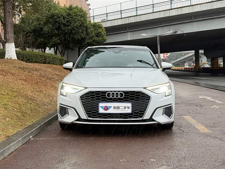 Фото 2 - Audi A3