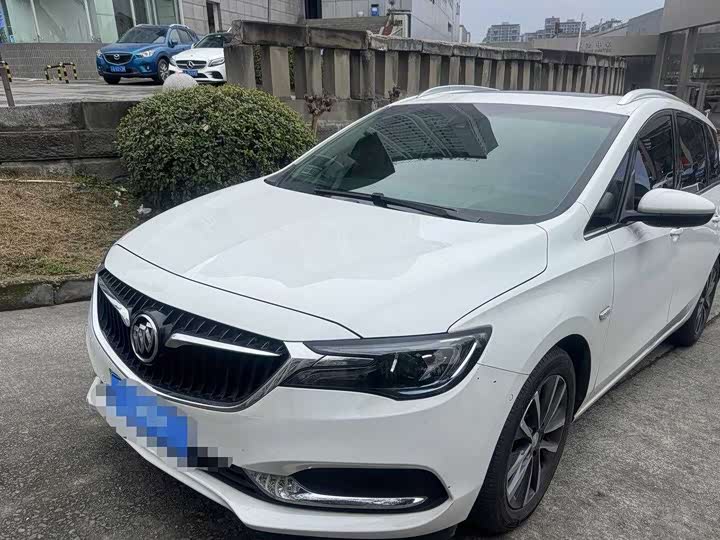 Фото 1 - Buick GL6