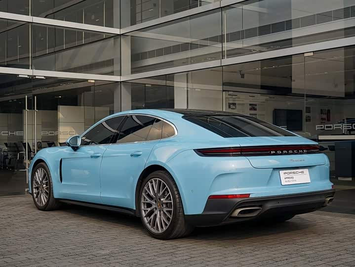 Фото 4 - Porsche Panamera