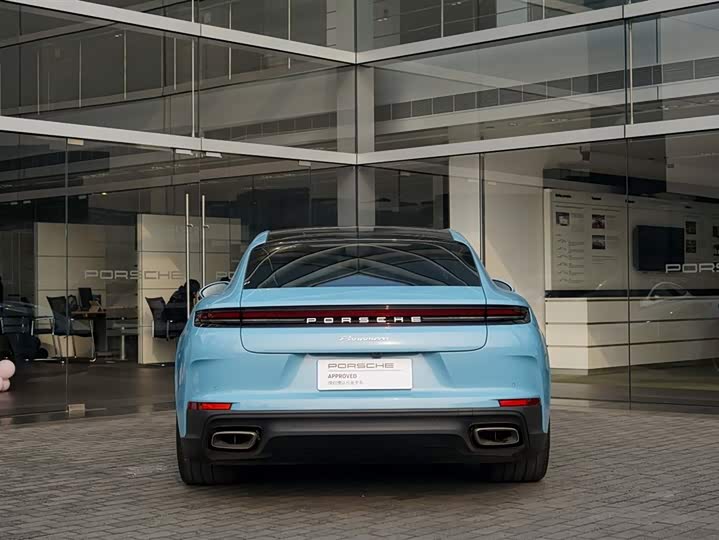 Фото 5 - Porsche Panamera