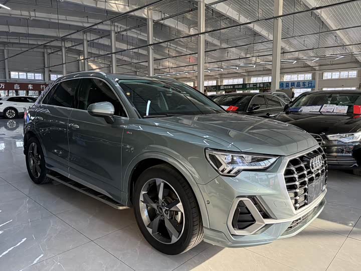 Фото 3 - Audi Q3