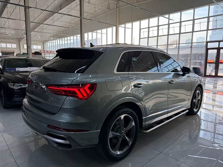 Фото 9 - Audi Q3