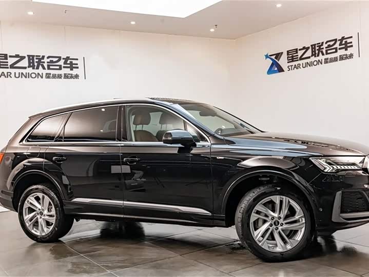 Фото 6 - Audi Q7