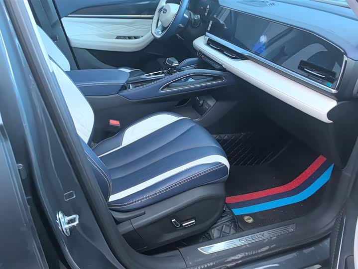 Photo 8 - Geely Monjaro