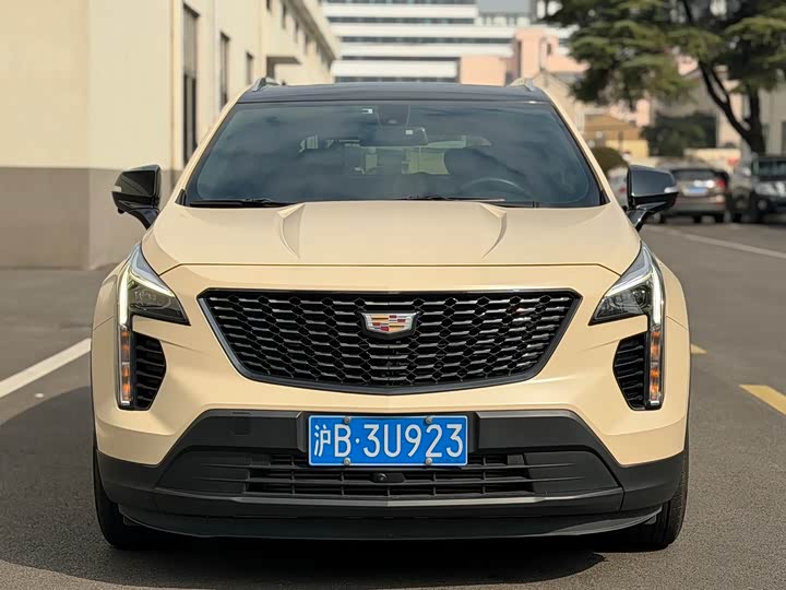 Фото 2 - Cadillac XT4