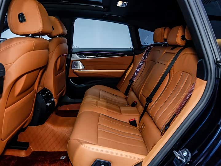 Фото 4 - BMW 6 Series GT