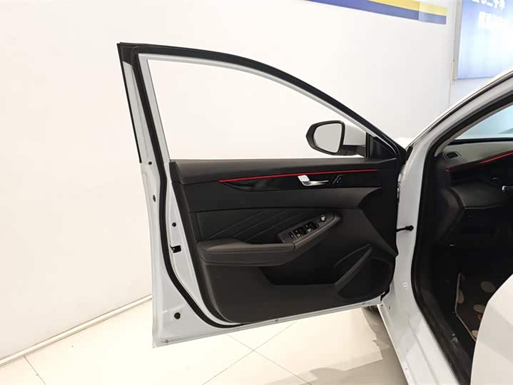 Фото 7 - Dongfeng Aeolus Yixuan Max