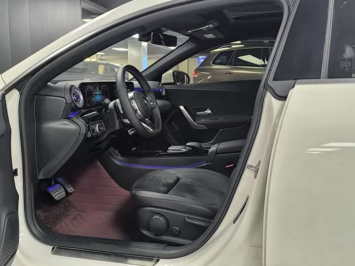 Фото 5 - Mercedes-Benz CLA-Class