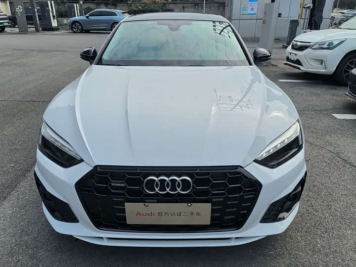 Фото 2 - Audi A5