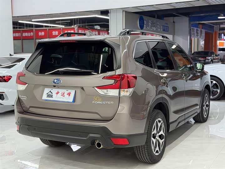 Фото 5 - Subaru Forester