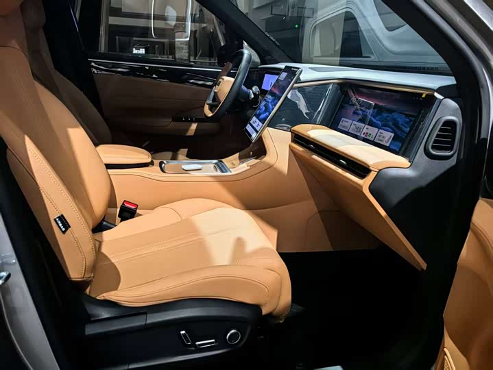 Фото 5 - Geely Galaxy L7