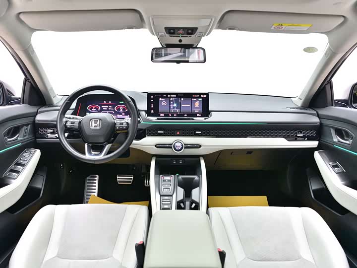Фото 5 - Honda Accord Hybrid