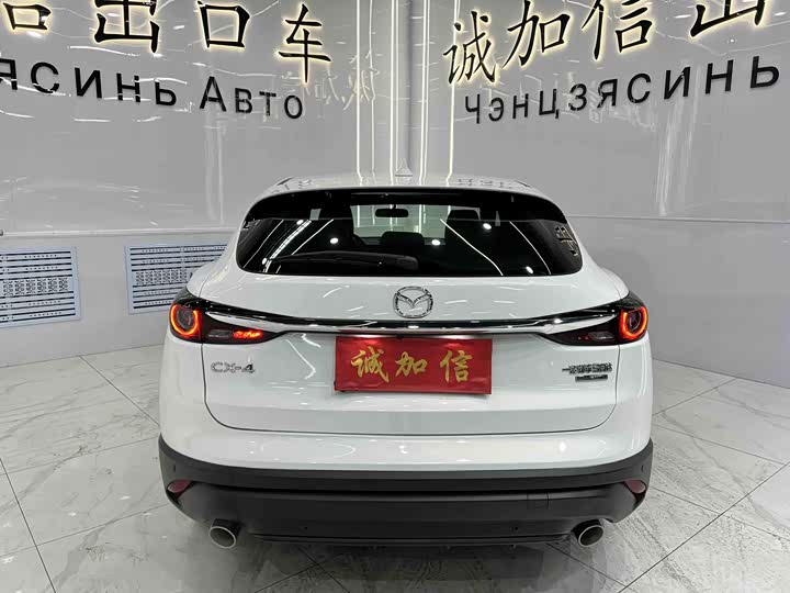 Фото 4 - Mazda CX-4