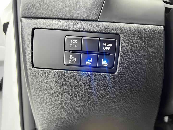 Фото 9 - Mazda CX-4