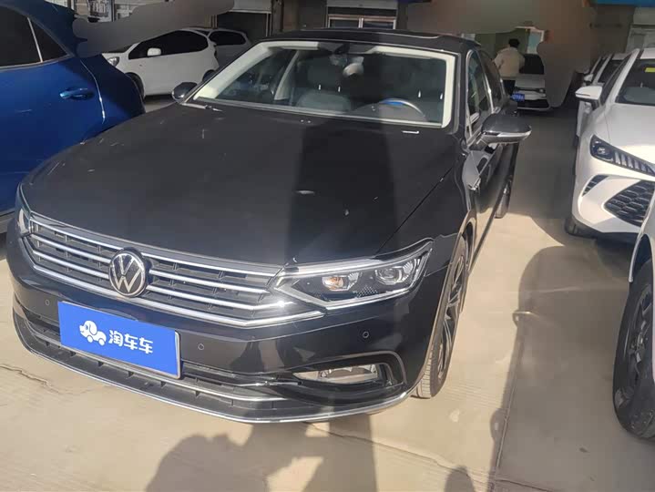 Фото 1 - Volkswagen Magotan