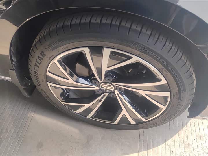 Фото 6 - Volkswagen Magotan