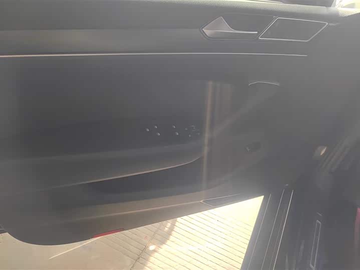 Фото 7 - Volkswagen Magotan