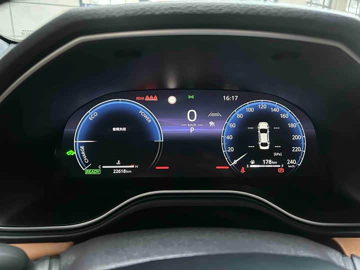 Фото 9 - Toyota Avalon