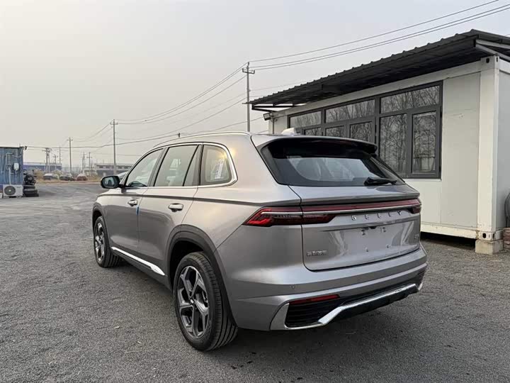 Фото 6 - Geely Monjaro