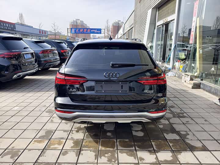 Фото 5 - Audi A6