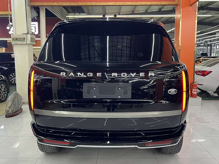 Photo 9 - Land Rover Range Rover