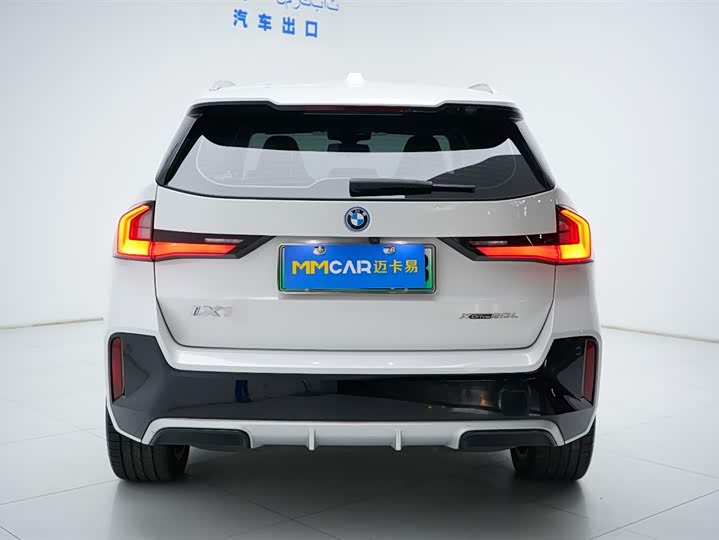 Фото 3 - BMW iX1