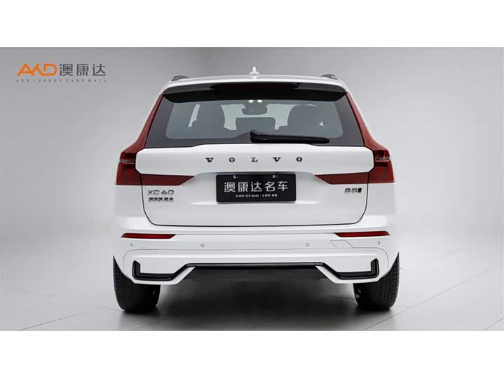 Фото 4 - Volvo XC60