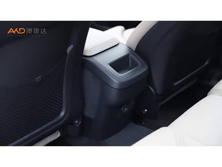 Фото 9 - Volvo XC60