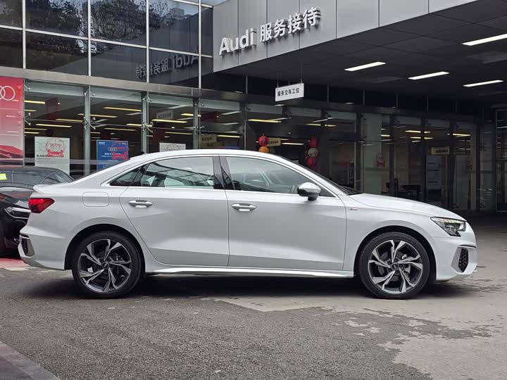 Фото 5 - Audi A3