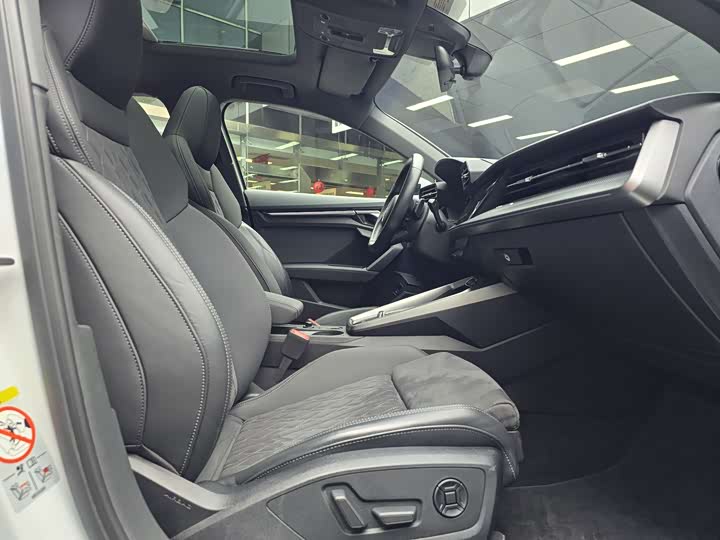 Фото 8 - Audi A3