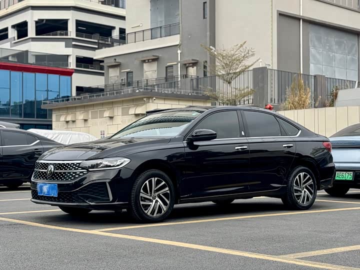 Фото 1 - Volkswagen Lavida