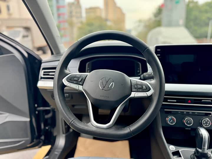 Фото 7 - Volkswagen Lavida