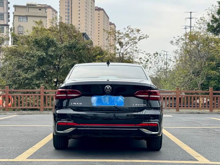 Фото 9 - Volkswagen Lavida