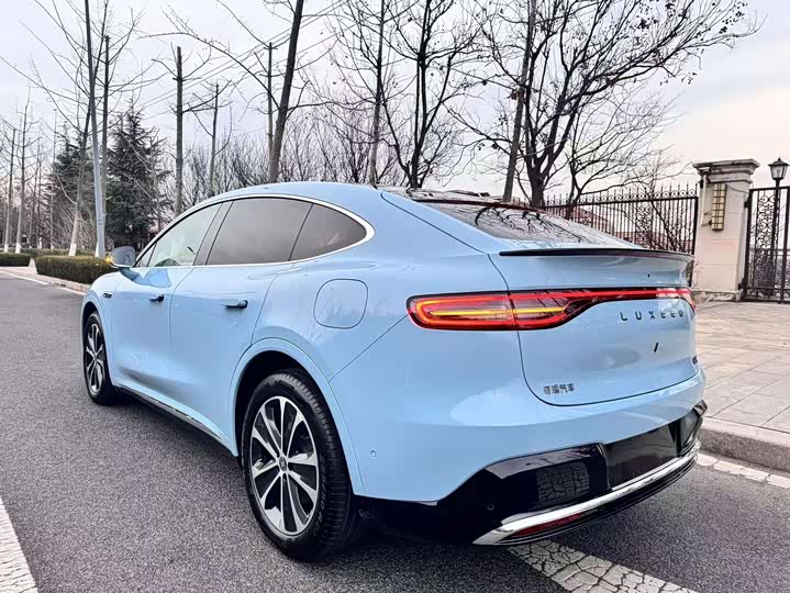 Фото 4 - Luxeed R7