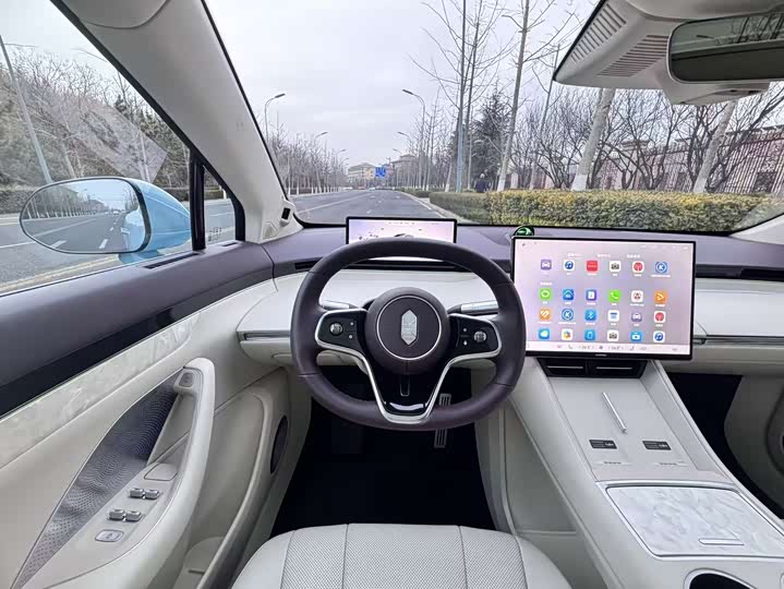 Фото 8 - Luxeed R7