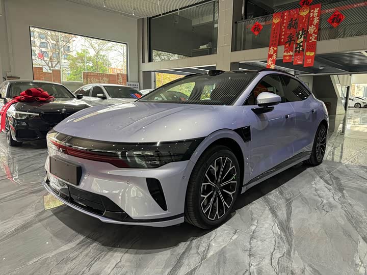 Фото 2 - Zeekr 007 GT