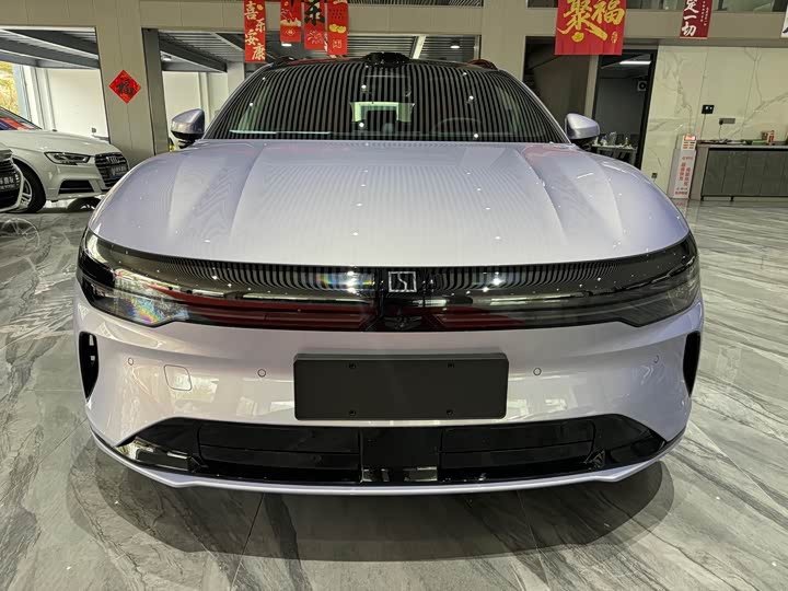 Фото 3 - Zeekr 007 GT