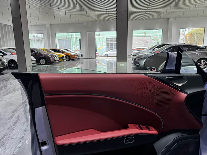 Фото 5 - Zeekr 007 GT