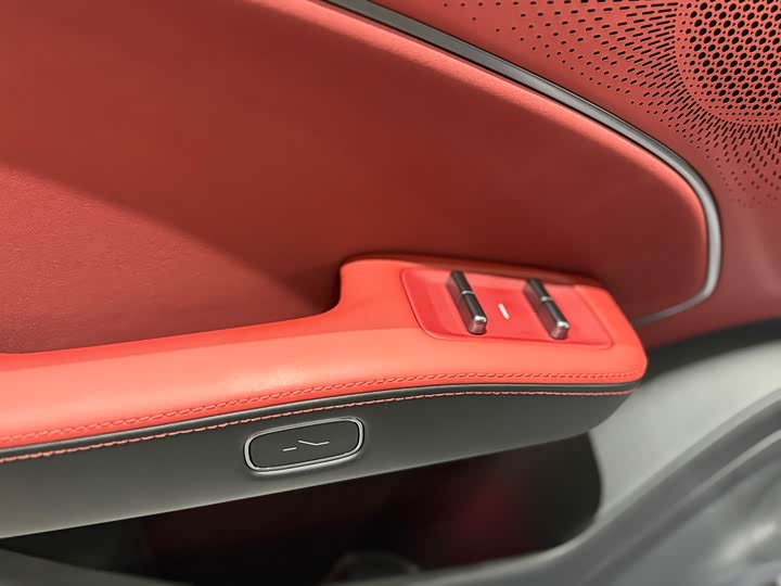 Фото 6 - Zeekr 007 GT