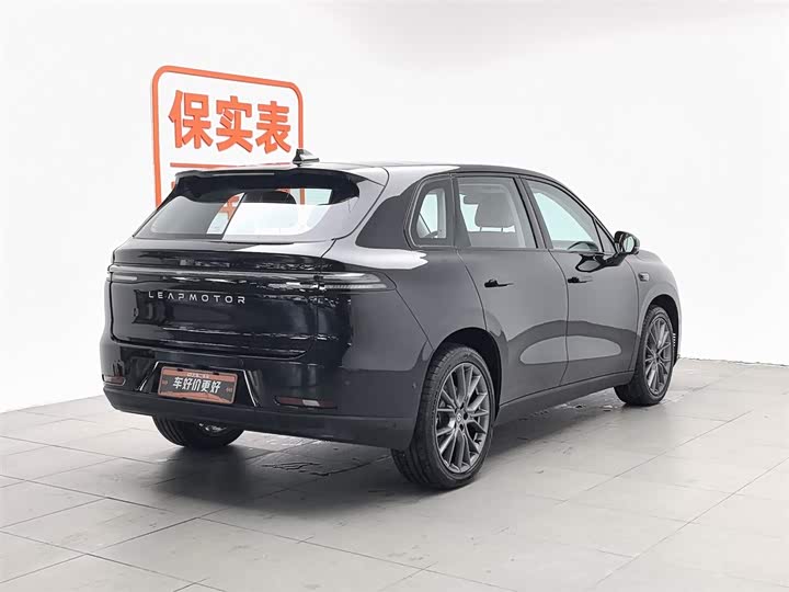 Фото 2 - Leapmotor C10