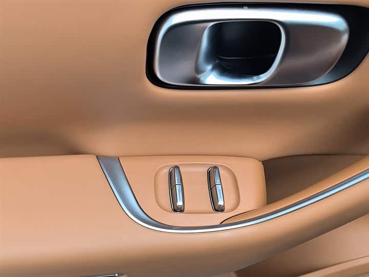 Фото 9 - Leapmotor C10