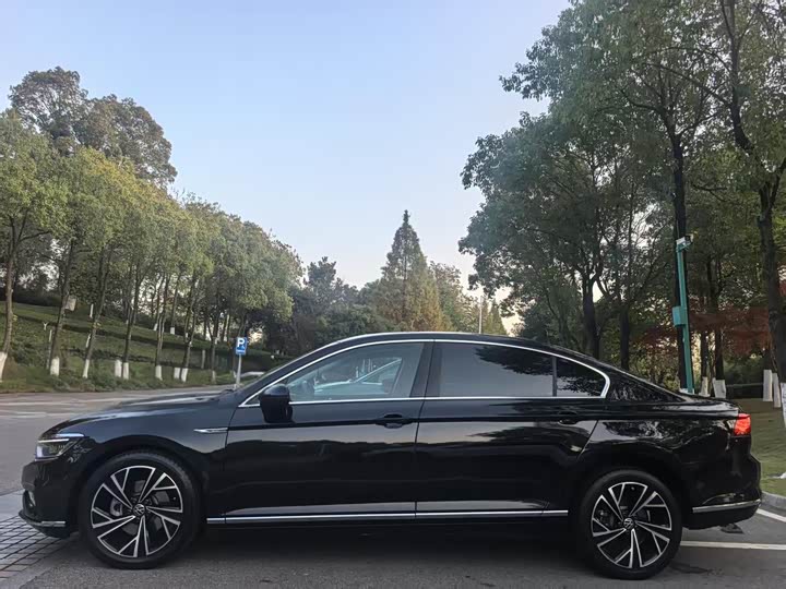 Фото 7 - Volkswagen Magotan