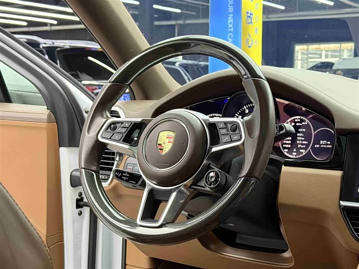 Фото 9 - Porsche Cayenne