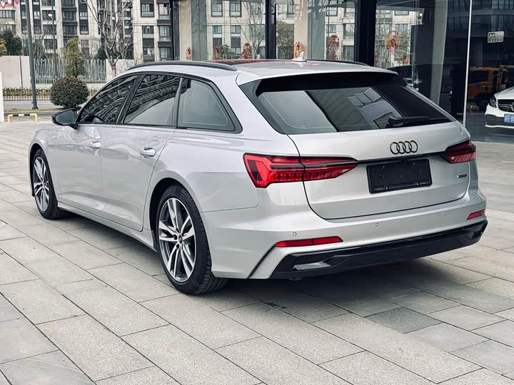 Фото 4 - Audi A6