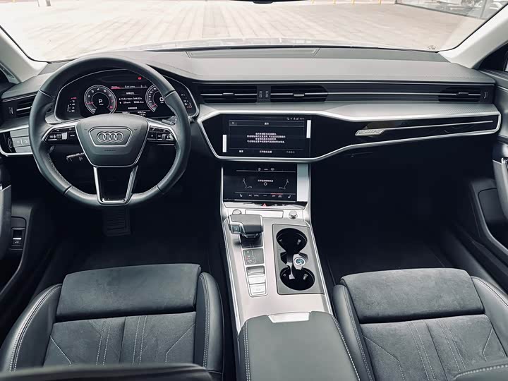 Фото 8 - Audi A6