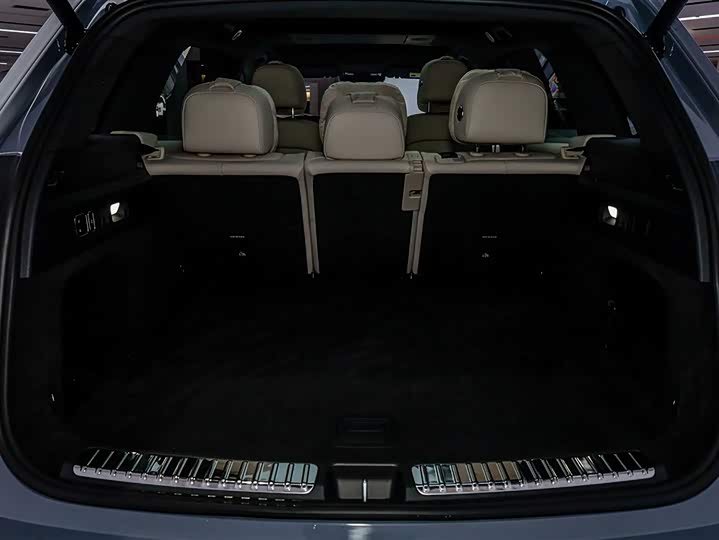 Фото 9 - LiXiang L7