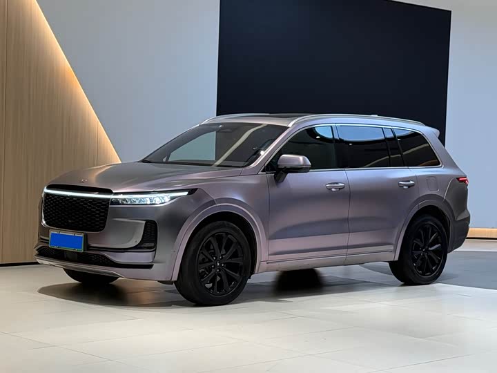 Фото 1 - LiXiang One