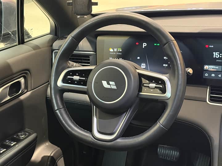 Фото 8 - LiXiang One