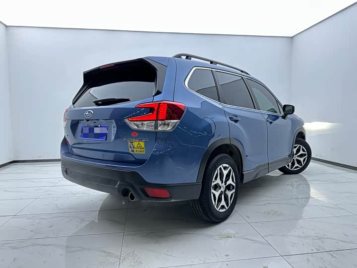 Фото 4 - Subaru Forester