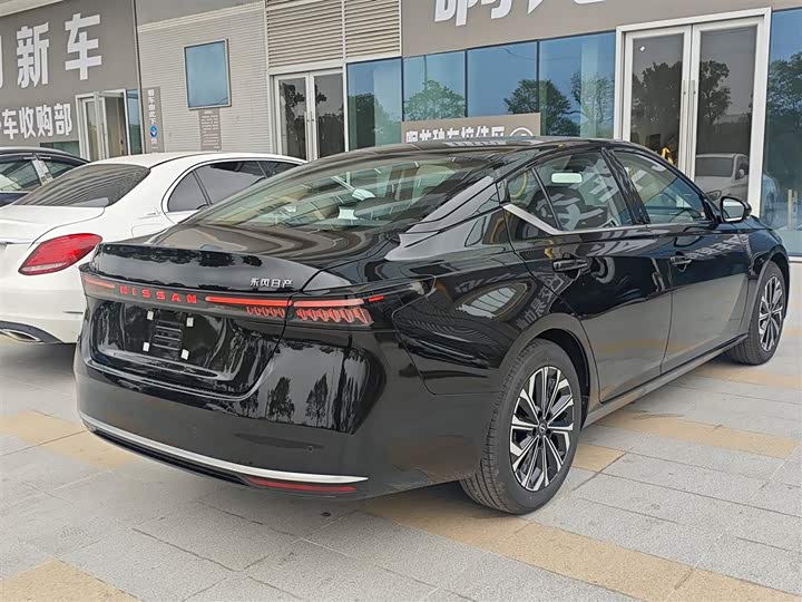 Фото 4 - Nissan Teana